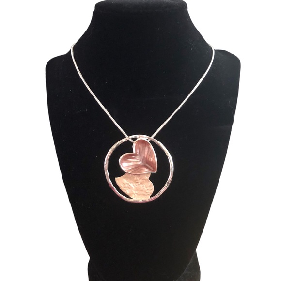 Jewelry - Pop Art 3D Pink Rose Gold hearts on Silver tone Hoop Silver‎ tone Snake Chain